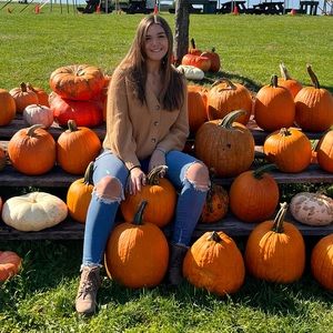 Meet your Posher, Grace